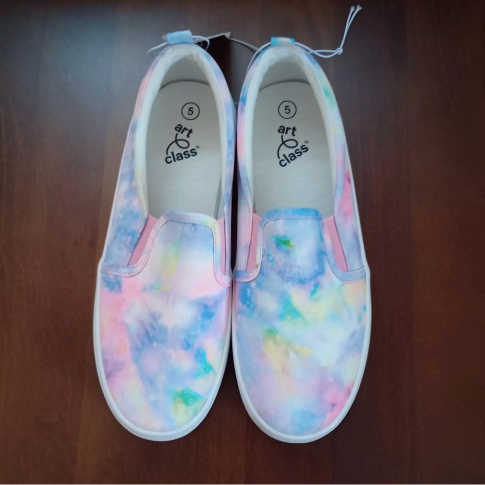Art Class Kids Colorful Tie-Dye Sneakers Size 5